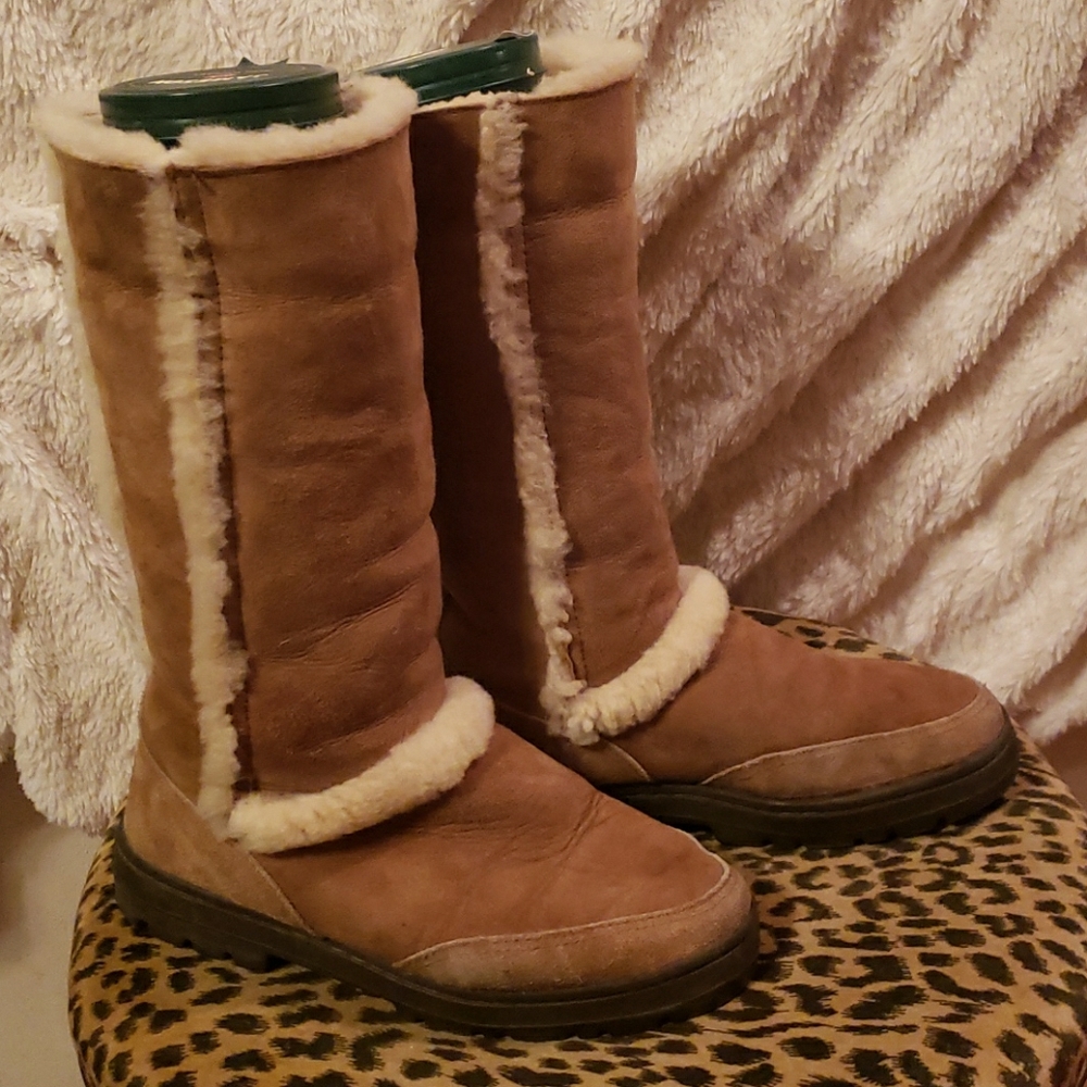 UGG "Sundance II"  Tall Boots
